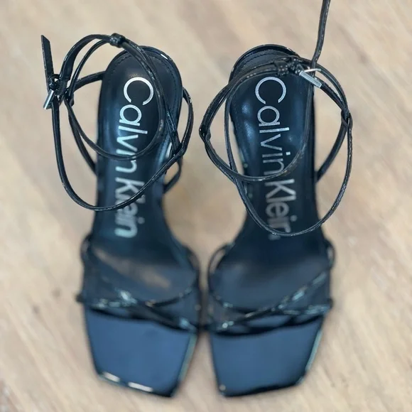 Calvin Klein Women's Tegin Heeled Sandal, size 7.5 NEW - Picture 4 of 6